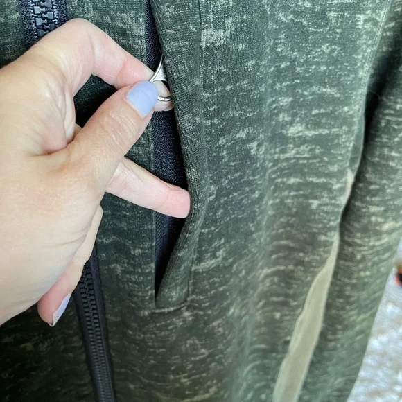 LULULEMON Men Scuba Zip Hoodie NEW - Picture 4 of 8